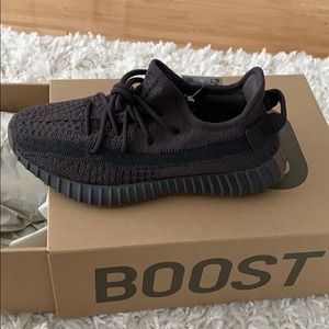 YEEZY BOOST 350